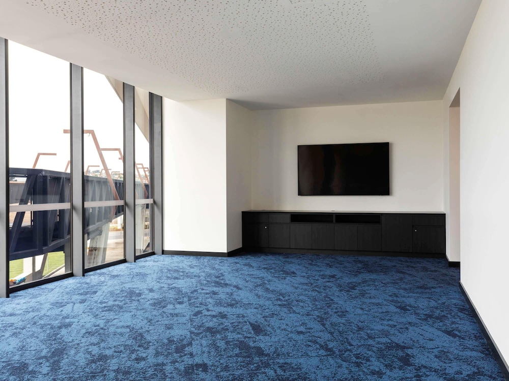Novotel Devonport 23/50