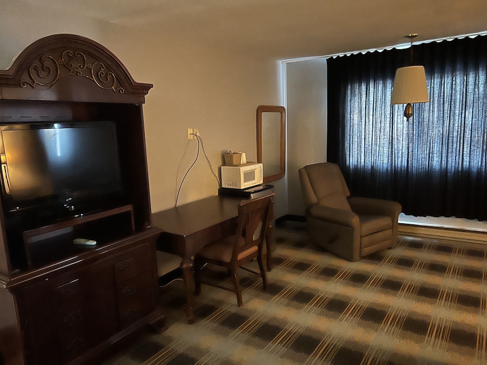 The Ridge Hotel Portage 29/43