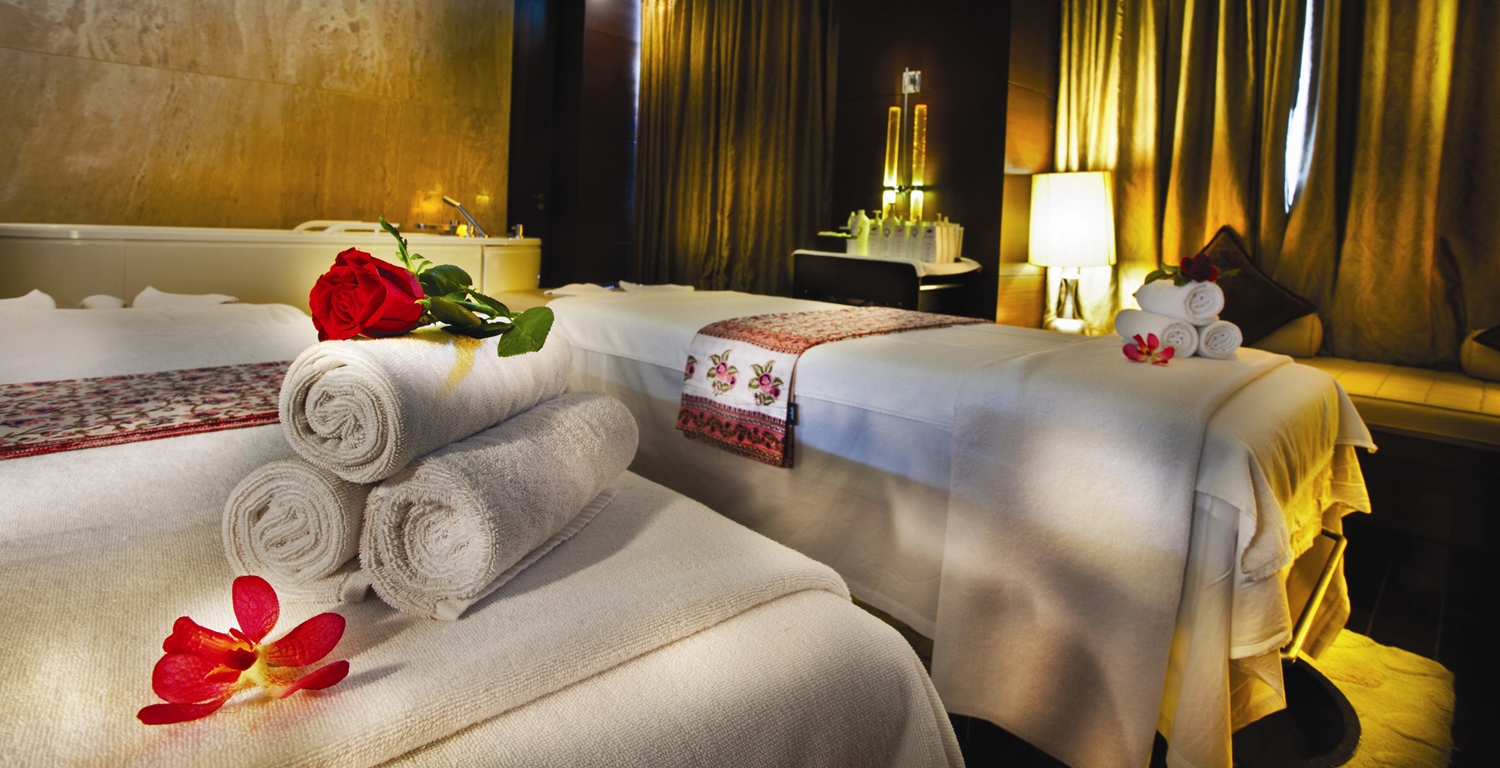The Leela Ambience Gurugram Hotel And Residences 13/80