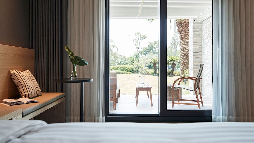 The Suites Hotel Jeju 31/73