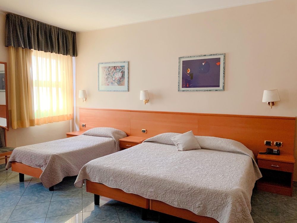Hotel Vitruvio 18/50