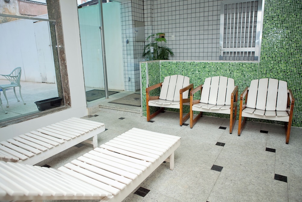 swimming pool spa