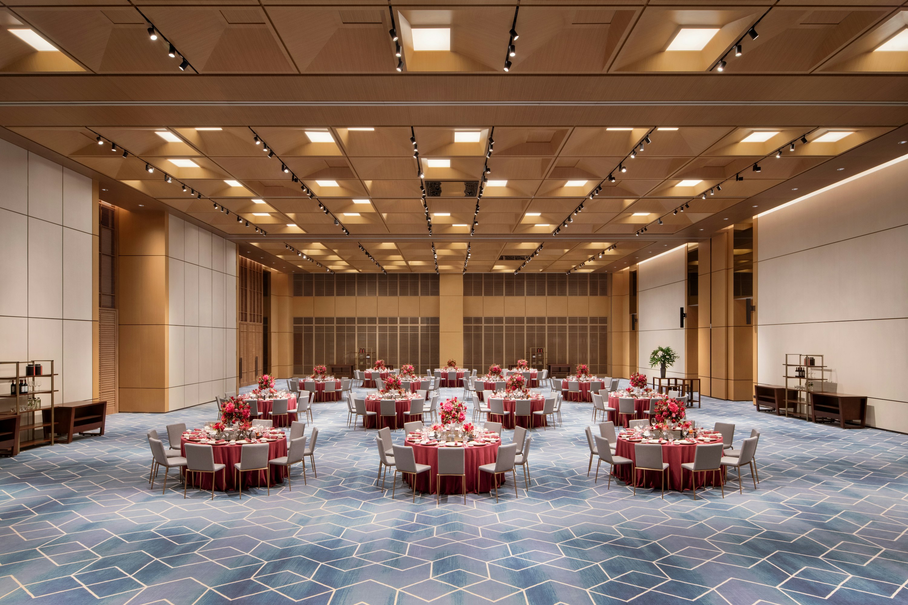 New World Guangzhou Hotel 51/58