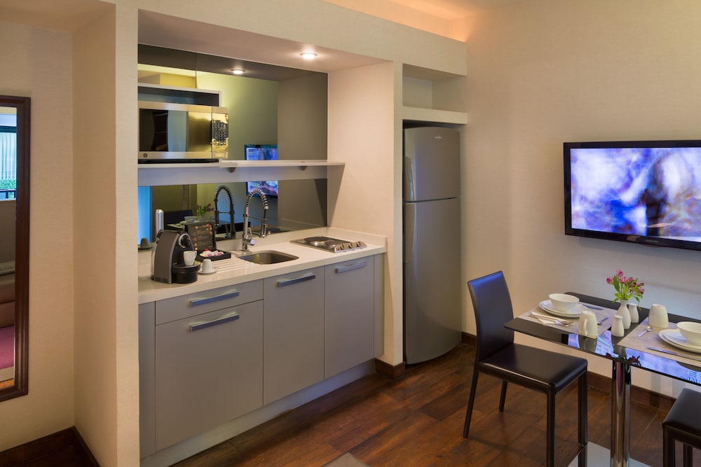 Las Suites 55/67