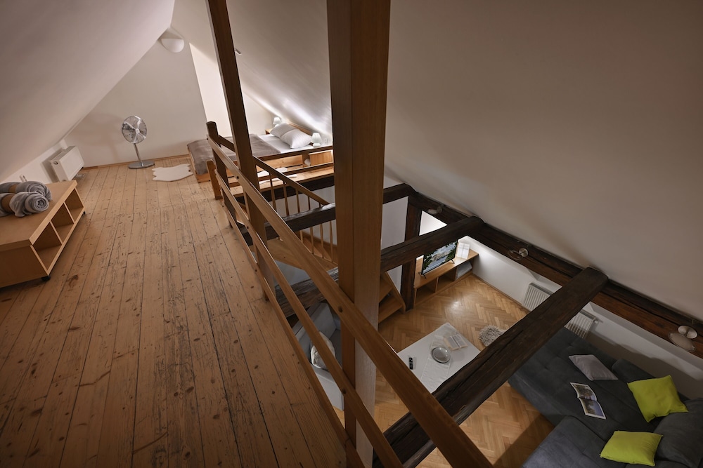 White Swan Boutique Apartments 30/58