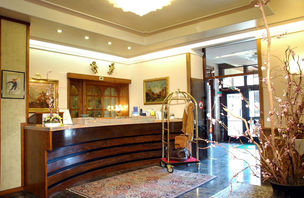 Grand Hotel Des Alpes 7/79
