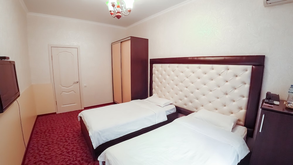 Grand Hotel 17/63