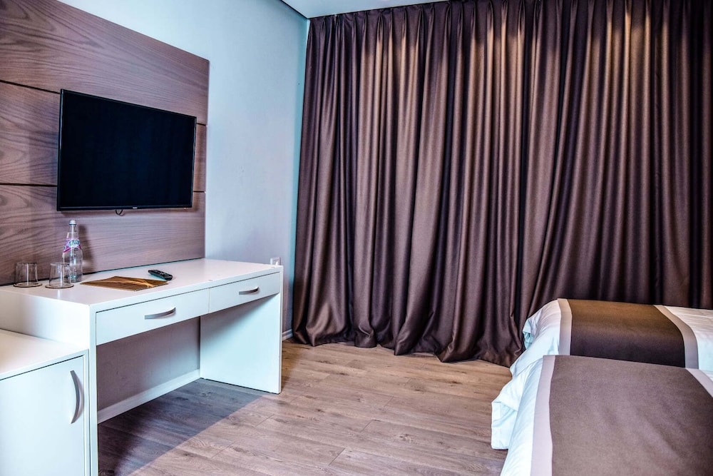 VH Broadway Tirana Hotel 41/50