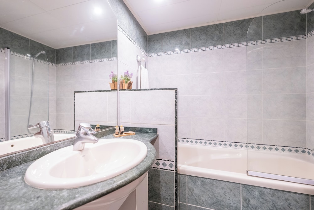 Aparthotel Napols 32/43