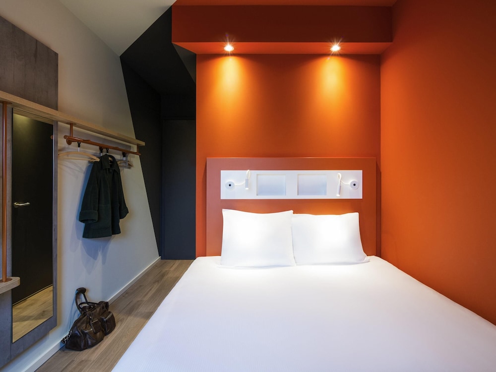 Ibis Budget Rotterdam The Hague Airport 17/35
