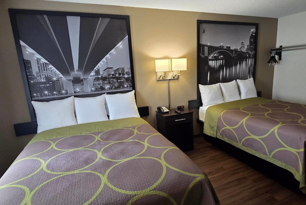 Super 8 By Wyndham Rogers Minnesota 5/42