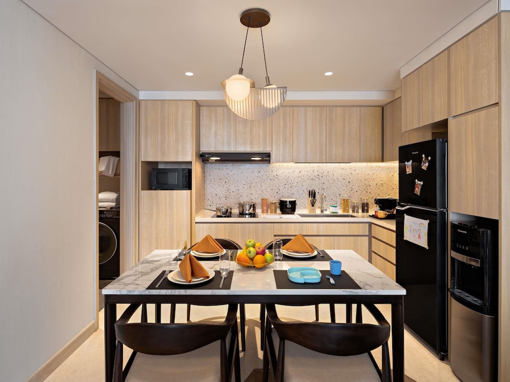 Swissotel Living Jakarta Mega Kuningan 36/50