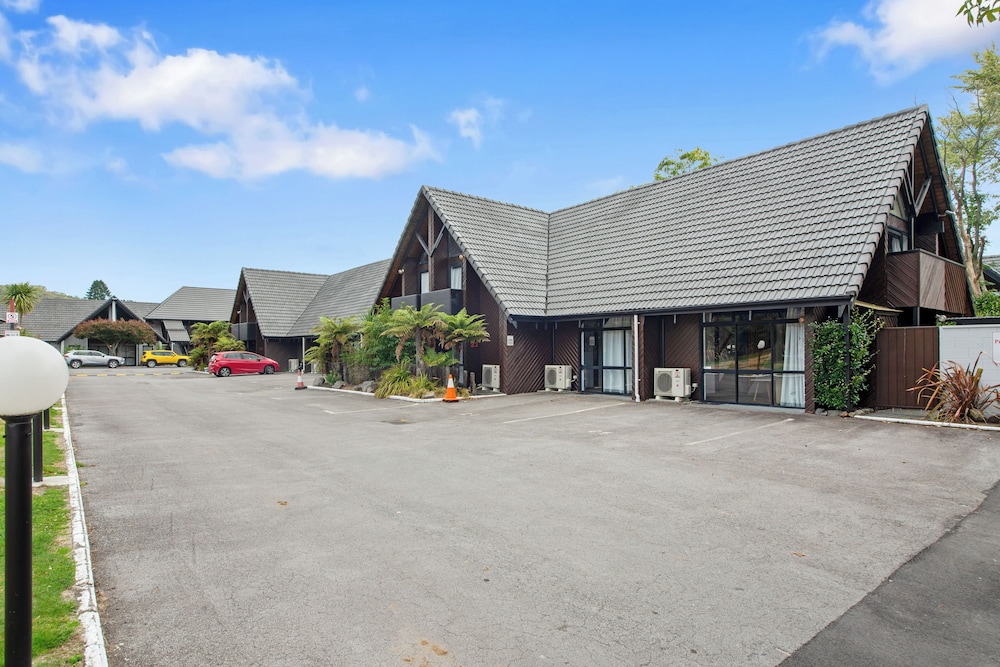 Wylie Court 59/64