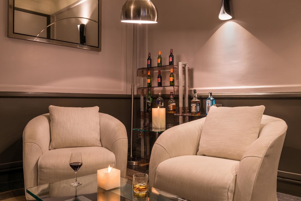 Best Western Premier The Blake Paris Gare Saint Lazare 26/44