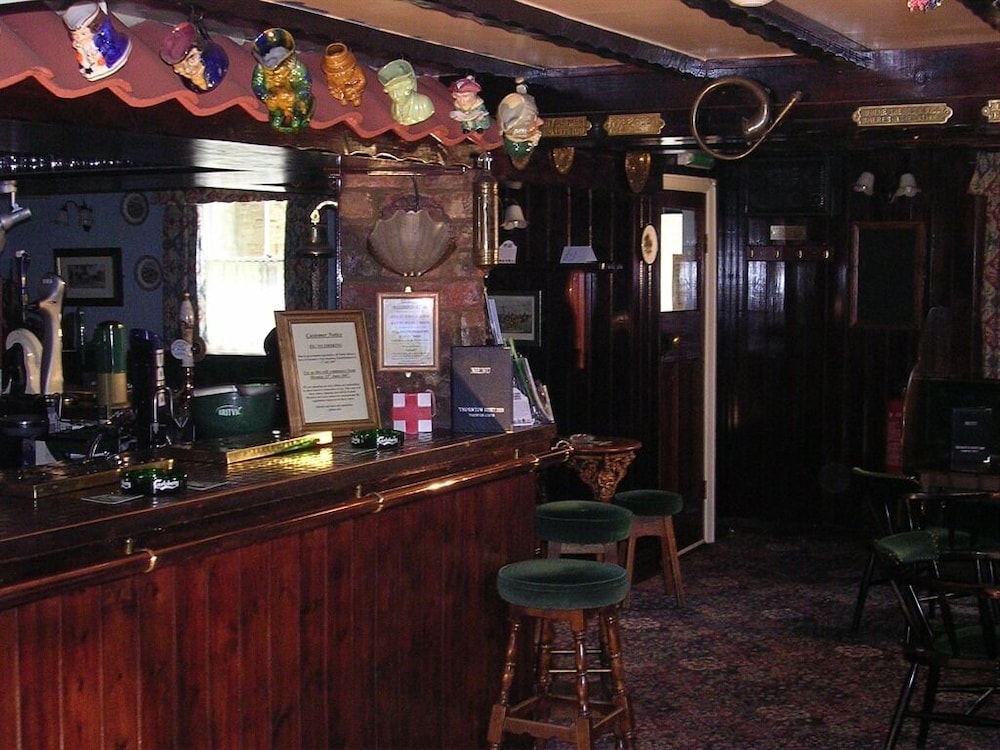 Thornton Hunt Inn 13/15