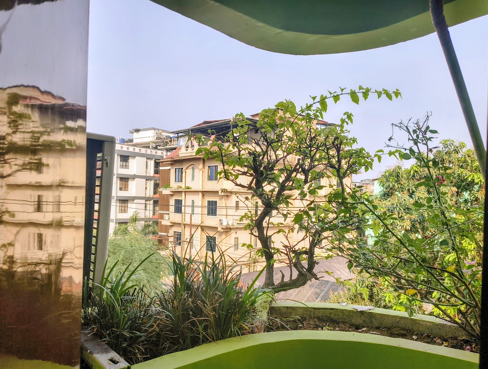 Rains Inn 43/48