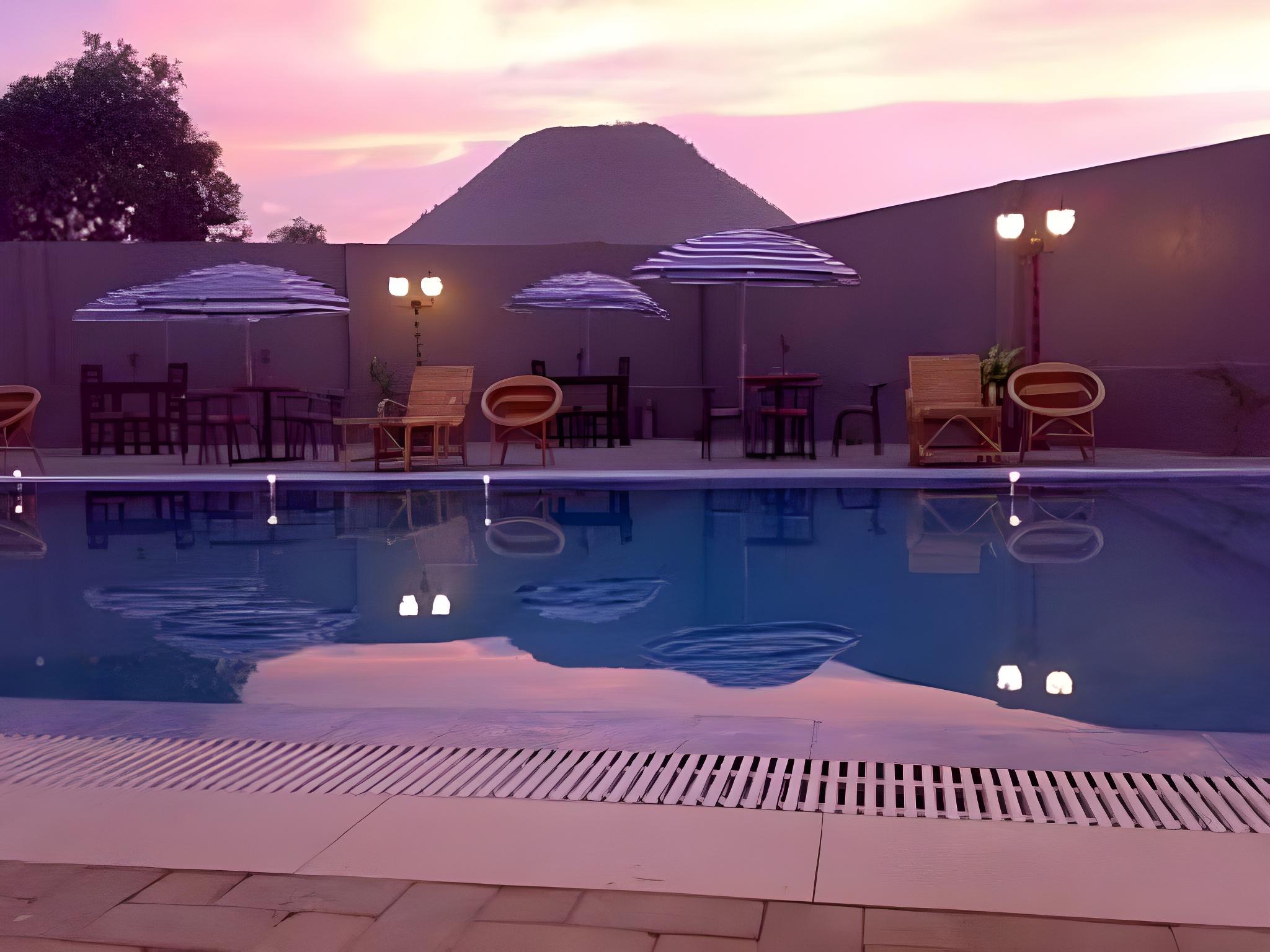 Grand Wisata Hotel Flores 7/12