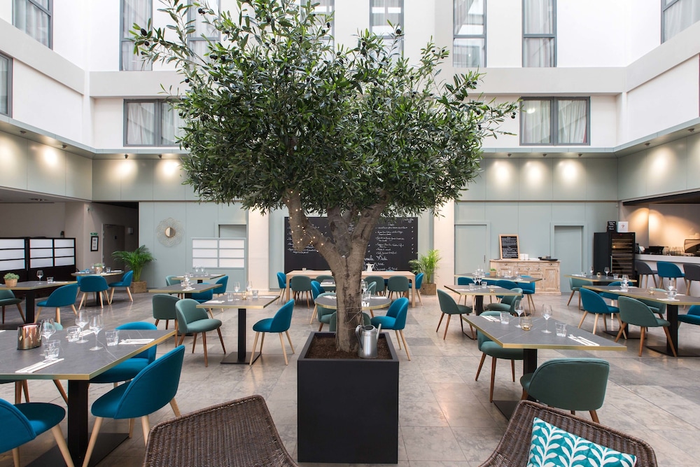 restaurant-cafeteria