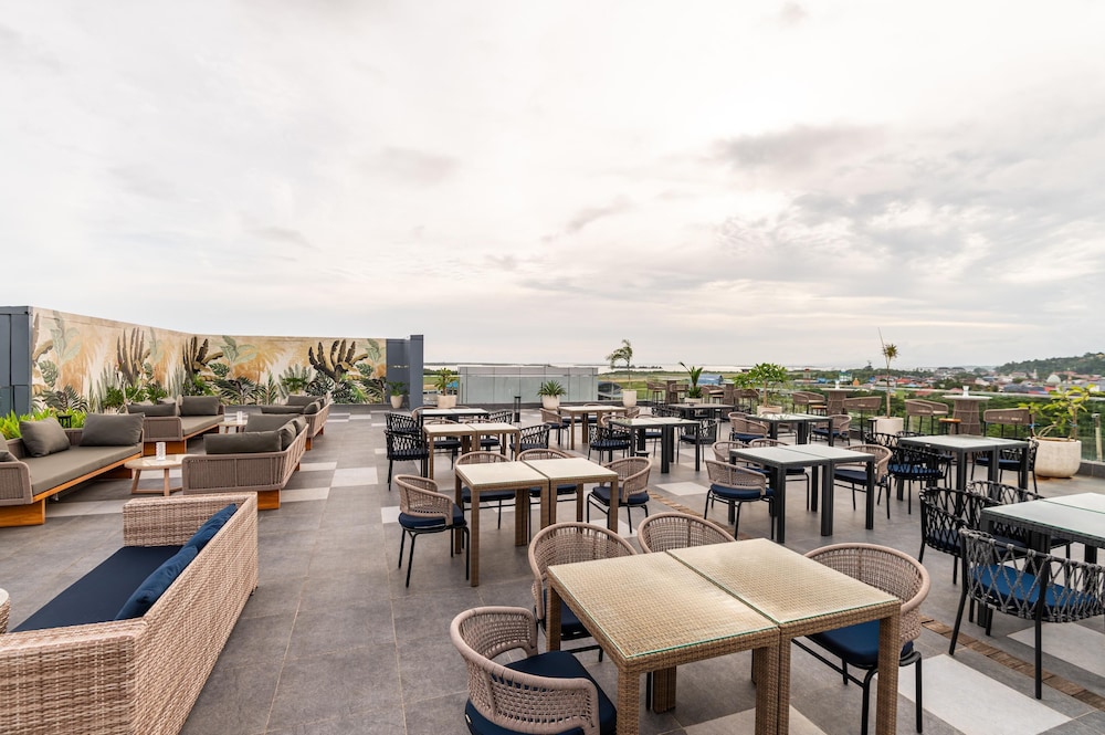 Aston Sorong Hotel and Conference Center 28/50