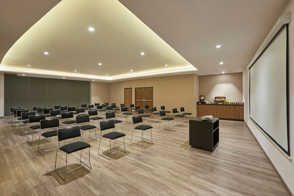 City Express Plus by Marriott San Luis Potosi 44/48