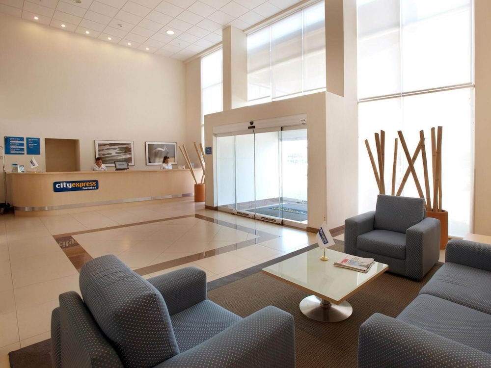 City Express by Marriott Puebla Finsa 44/60