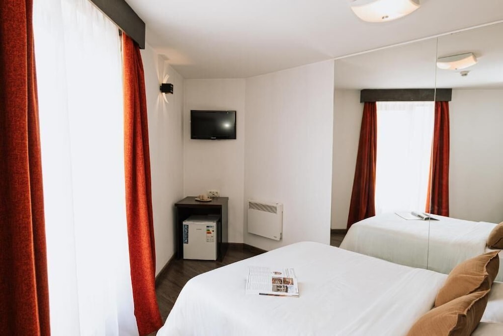 Hotel Duke Armeneasca 19/65