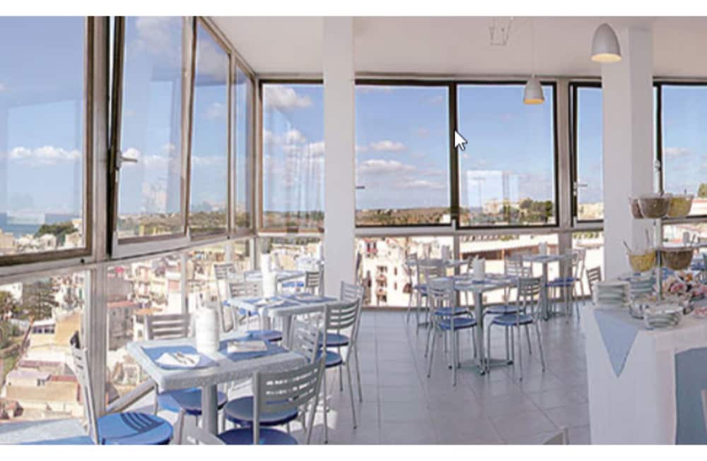 Hotel Admeto 24/32