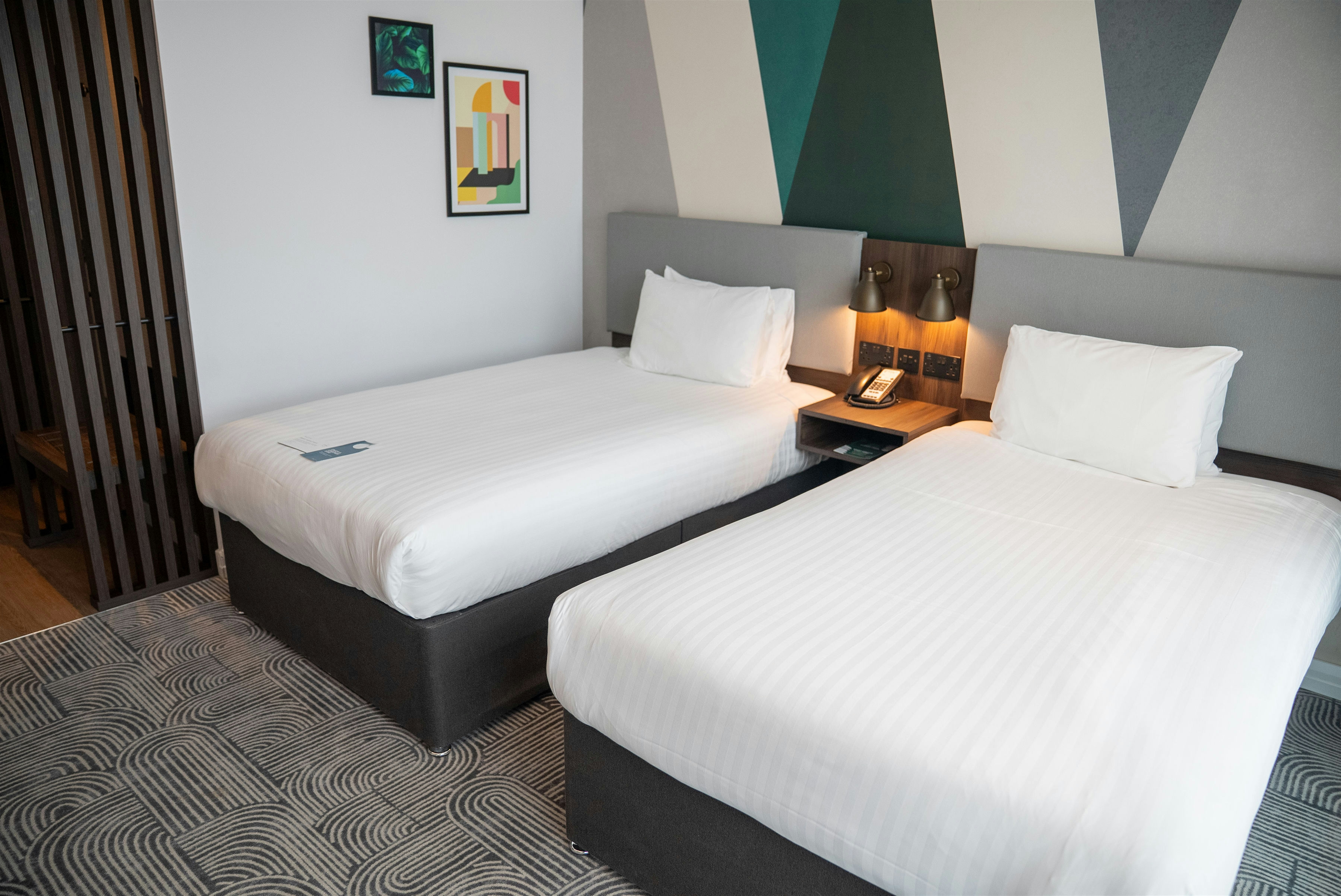 Holiday Inn London - Whitechapel by IHG 16/82