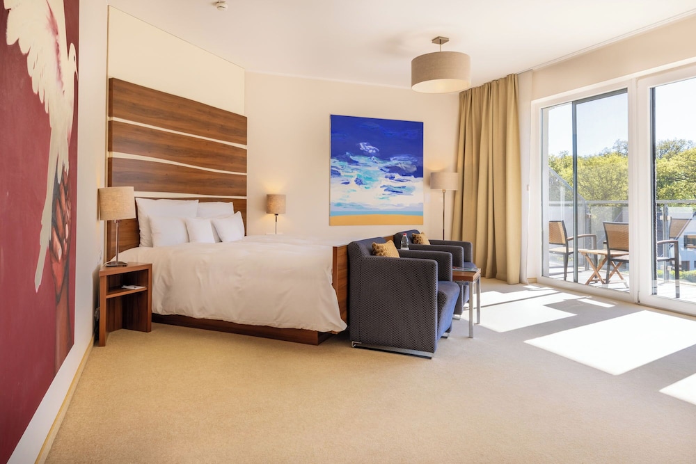 Room, Double Bed, Land Side, Small، THE GRAND Ahrenshoop 2/6