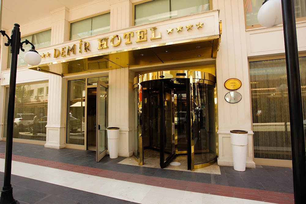 Demir Hotel 3/44