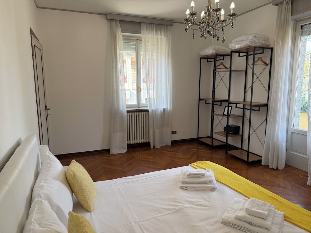 Apartment, Queen Bed, Sofa, Kitchen, Annex