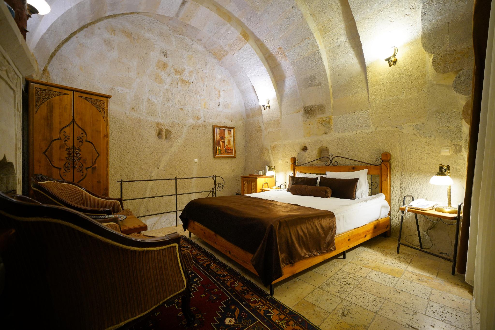 Stone, Deluxe, Queen Bed