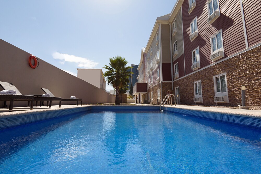 Extended Suites Queretaro Juriquilla 46/50