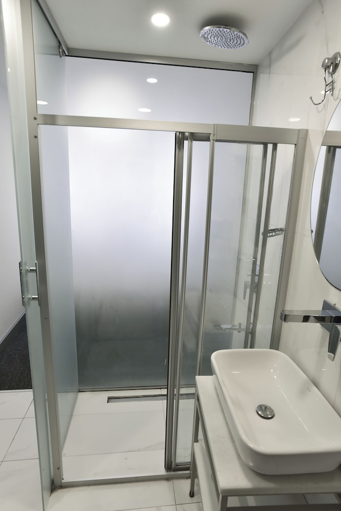 Hotel V Plus Taksim 65/70
