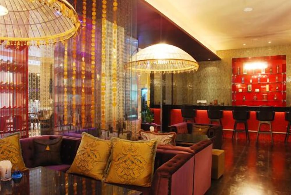 Noblesse Hotel 27/50