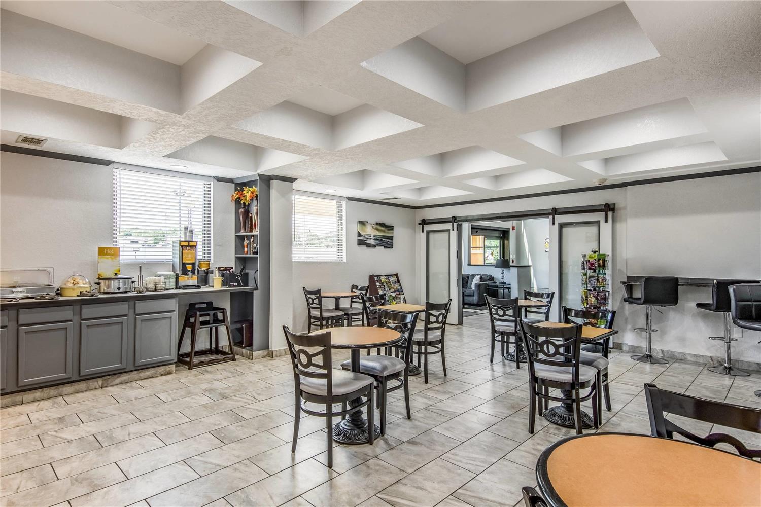 Quality Suites Maumelle - Little Rock NW 25/28