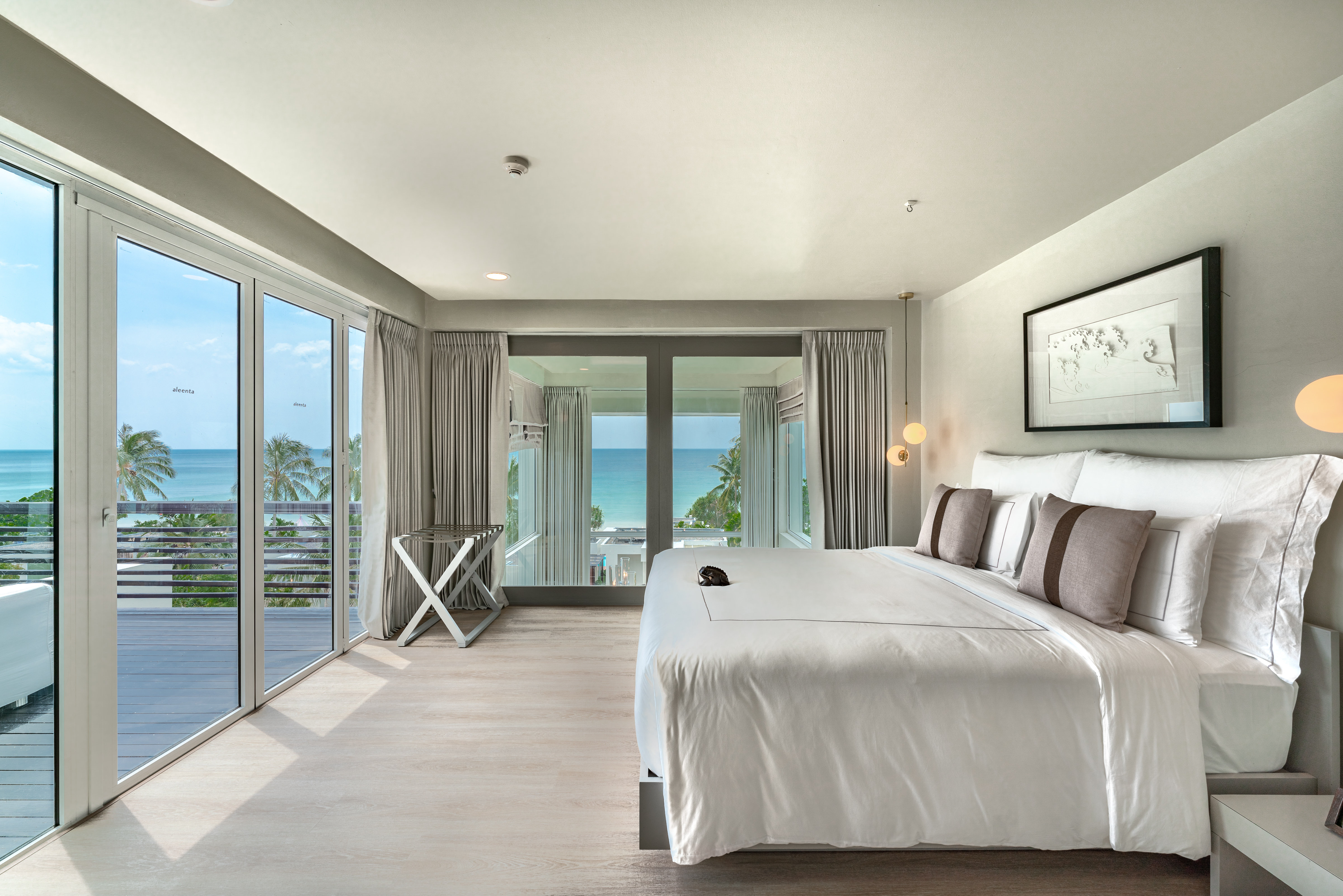 2 Bedrooms, Duplex, Ocean View, with Pool