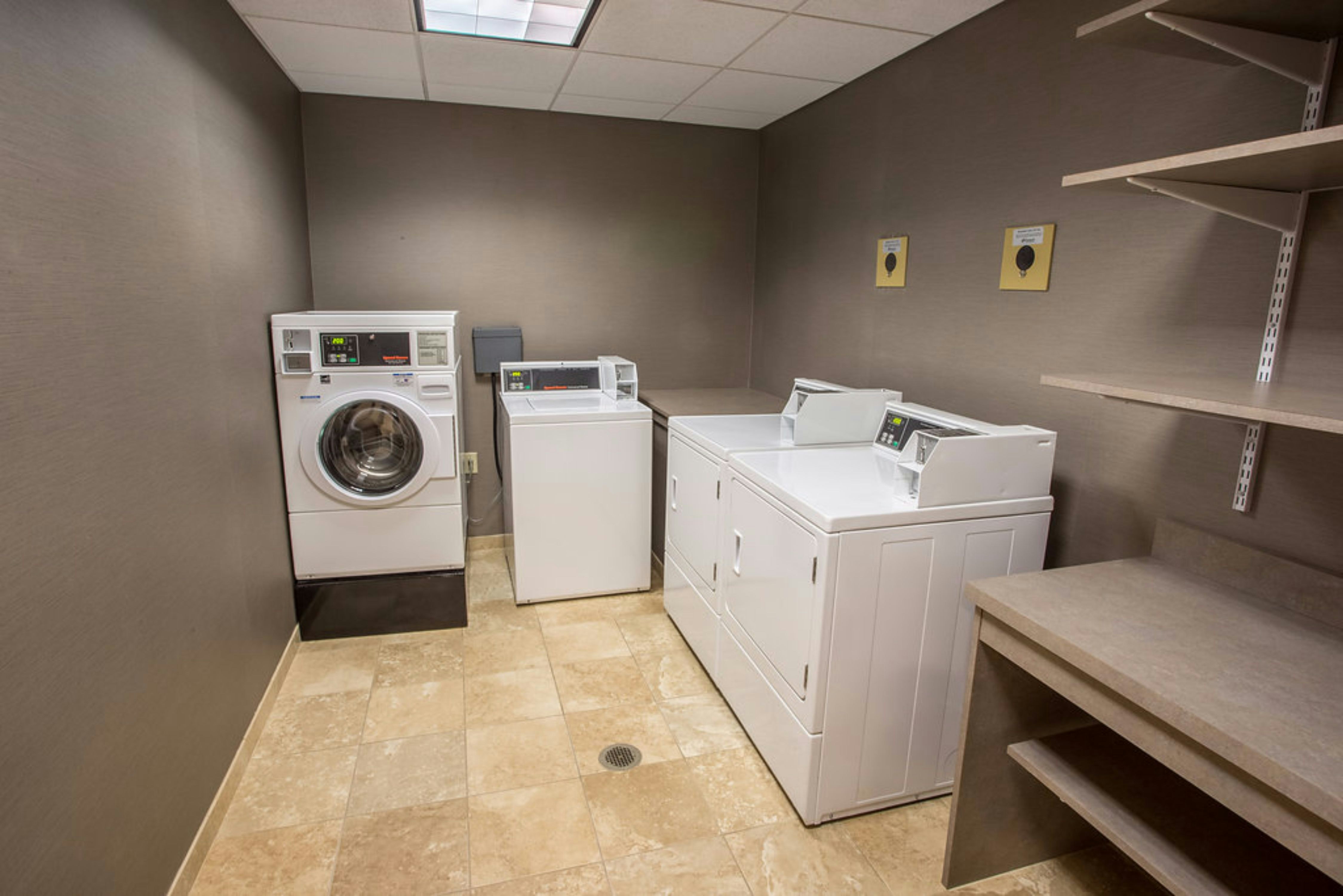 Hampton Inn & Suites Tilton 60/66