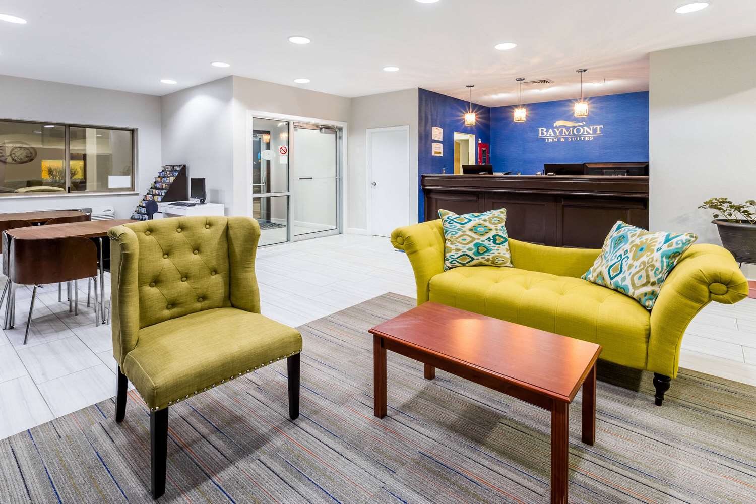 Baymont By Wyndham Anderson 23/34