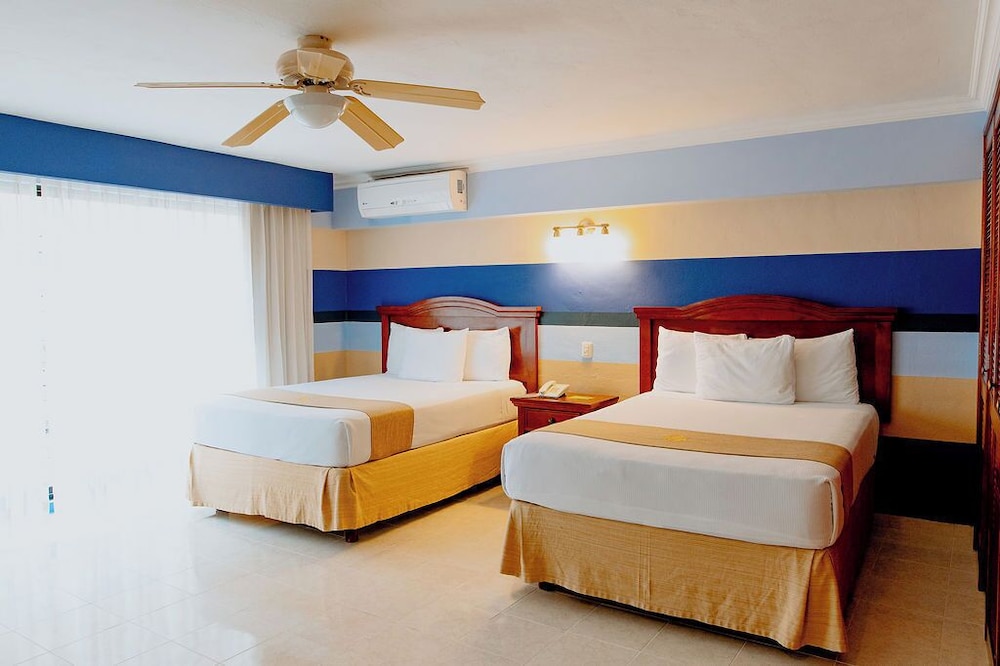 Hotel Plaza Colonial 26/62
