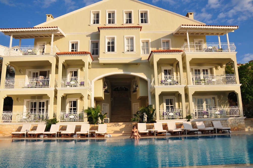 Lukka Exclusive Hotel - Adults Only 8/74