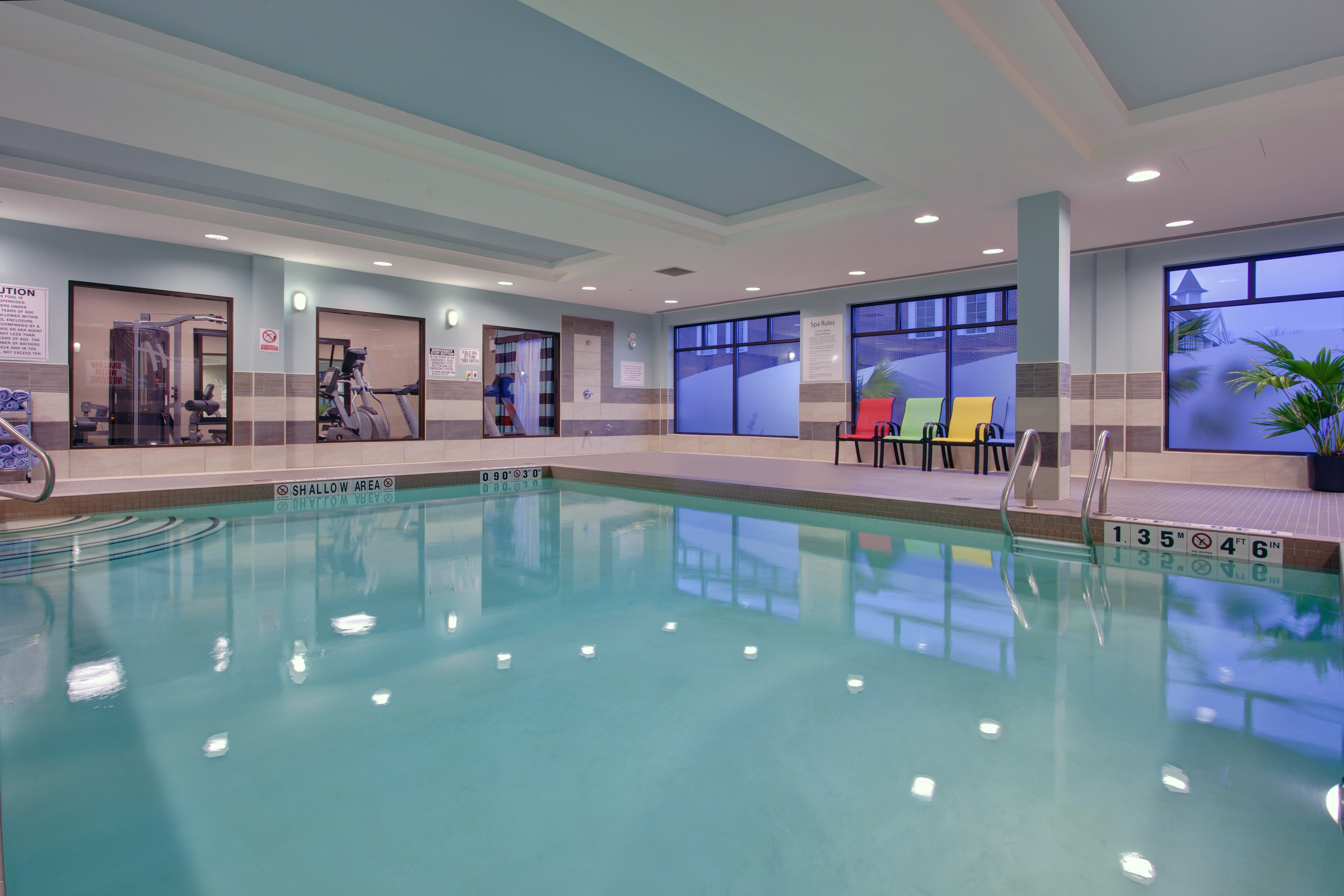 Holiday Inn Express Ottawa West Nepean 13/32