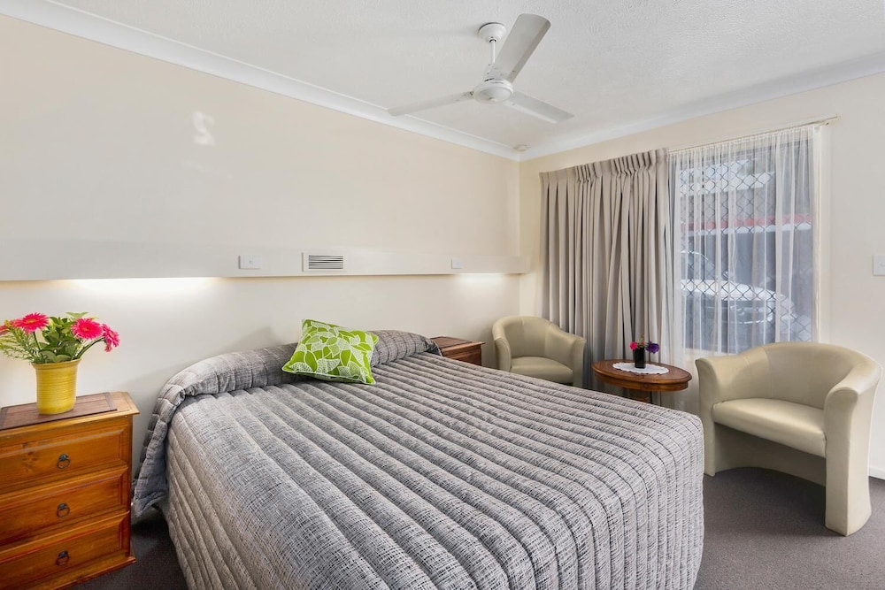 Whiteoaks Motel and Lodges 6/20