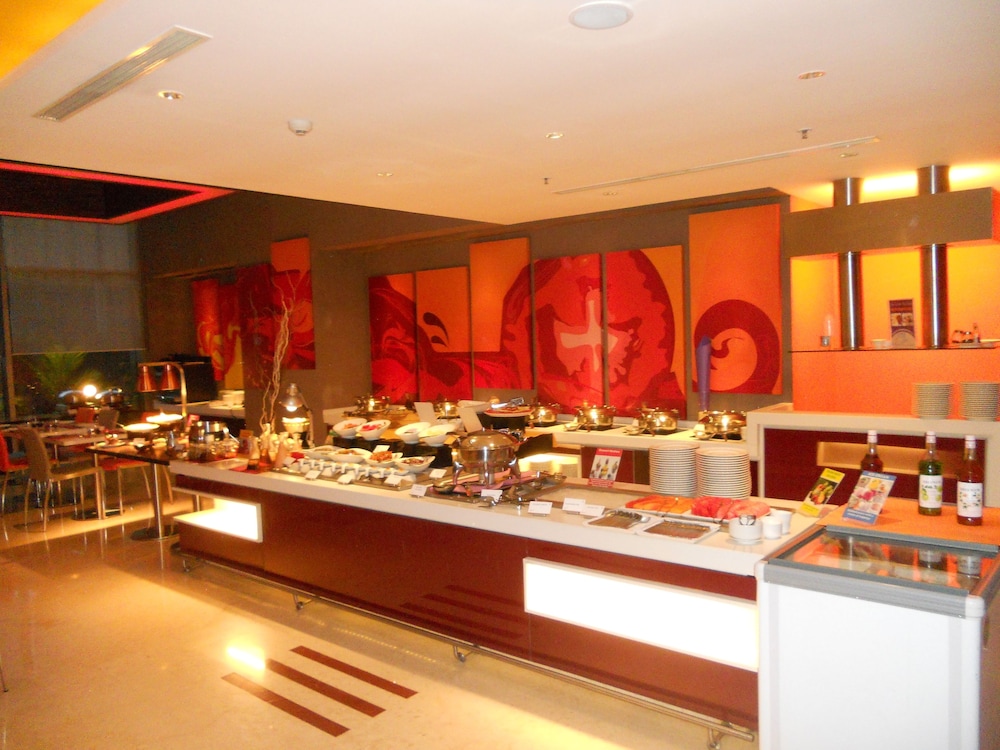 Ibis Mumbai Airport - An Accorhotels Brand 42/69