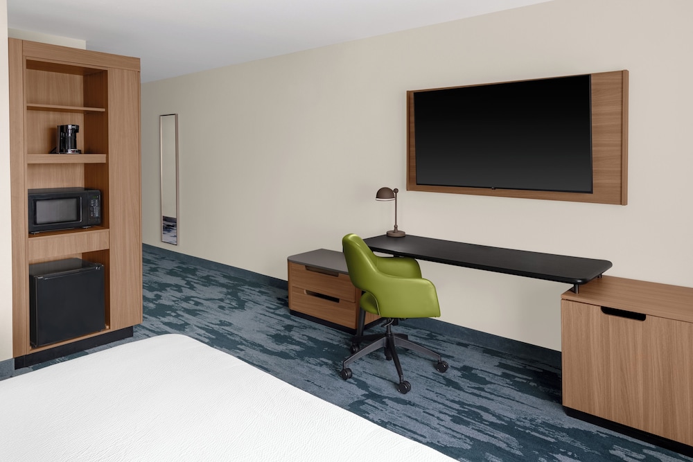 Fairfield by Marriott Inn & Suites Norwalk 29/34