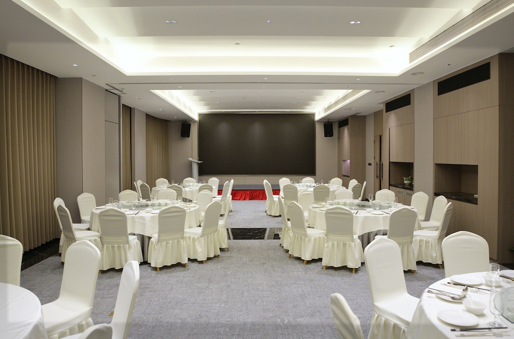 UrCove by HYATT Guangzhou Huadu Baiyun International Airport 62/72