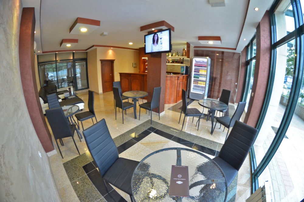 Central West Hotel 25/29
