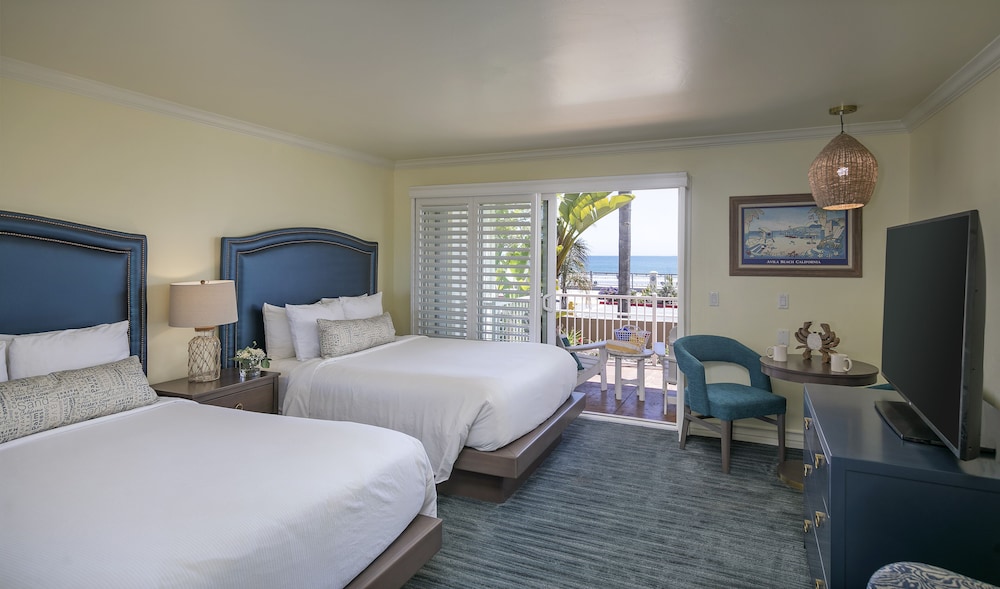 Superior, Suite, 2 Queen Beds, Ocean Front