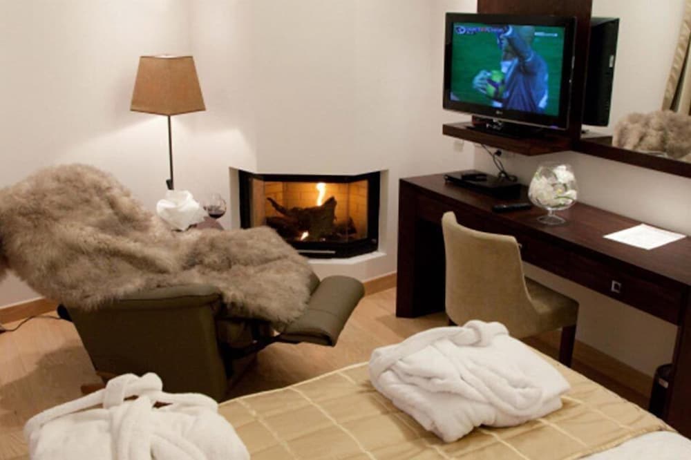 Kalavrita Canyon Hotel & Spa 10/28