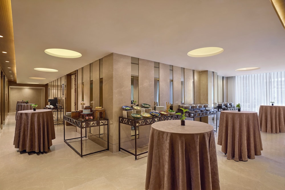 The Fern An Ecotel Hotel Goregaon 47/64